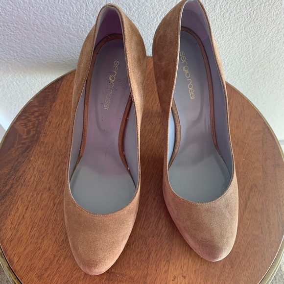 Sergio Rossi Suede Heels - Picture 4 of 8